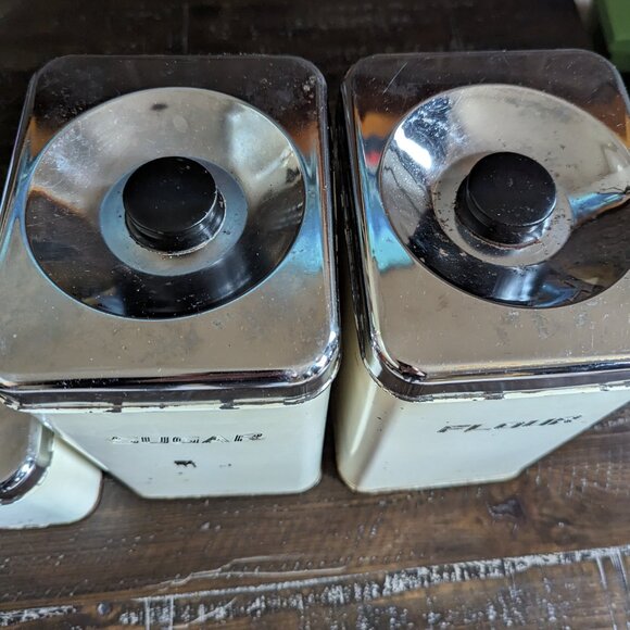 Vintage 1950s Rustic Farmhouse Canister Set of 3 Queen Line by AR Lite MCM - Picture 6 of 13